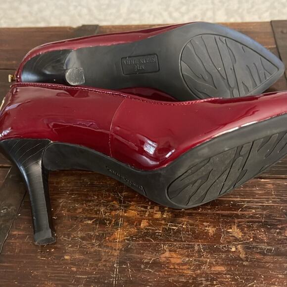 Anne Klein Red Patent Leather High Heels 3.5" with Zipper Size 9 - Picture 6 of 7
